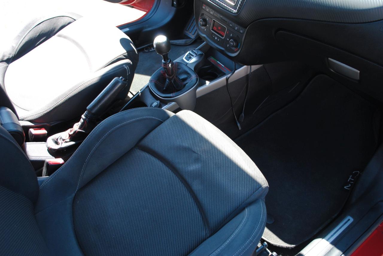 Alfa Romeo MiTo 1.3 JTDm-2 95 CV S&S Distinctive Sport Pack