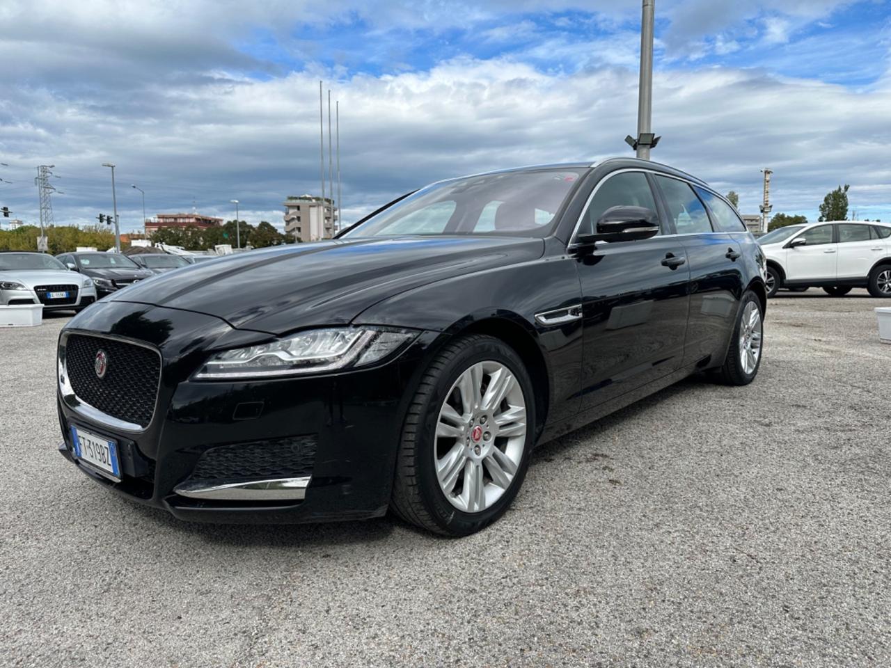 Jaguar XF Sportbrake 2.0 D 180 CV aut. Portfolio