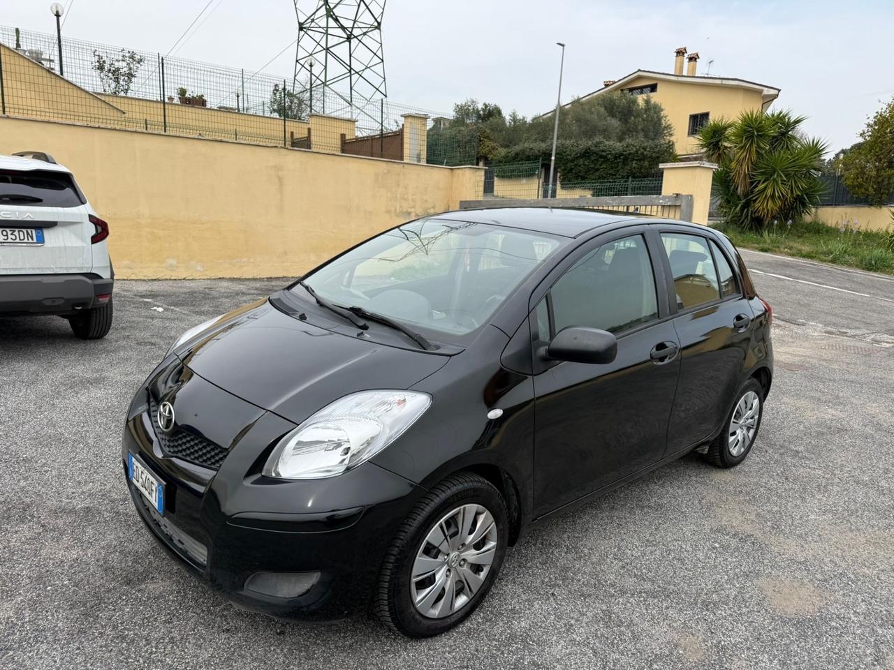Toyota Yaris 1.0 5 porte Now