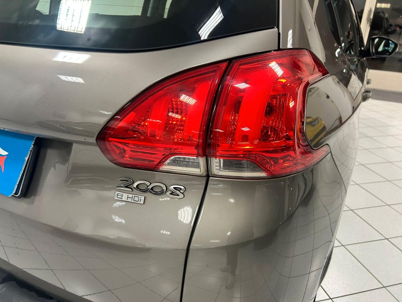 Peugeot 2008 1.6 e-HDi X NEOPATENTATI 2014