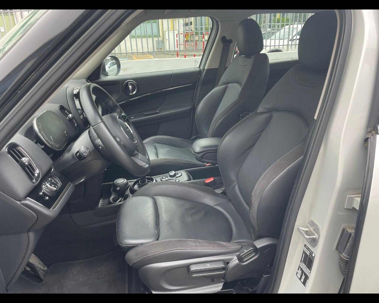 MINI Mini Countrym.(F60) - Mini 2.0 Cooper SD Business Countryman