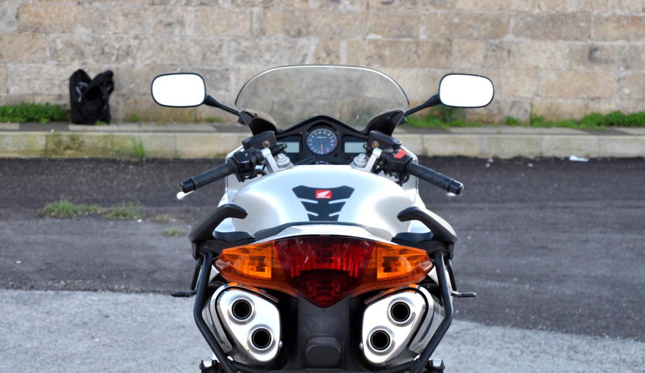 Honda VFR 800 V4 V Tech 2003