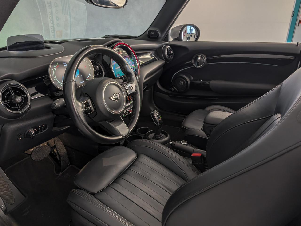 Mini Cooper Cabrio 1.5 Cooper Premium Plus