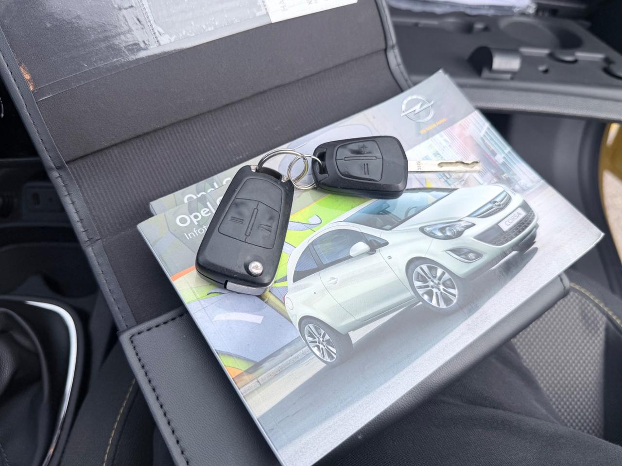Opel Corsa 1.7CDTI 130CV 5P PANORAMICO EDITION
