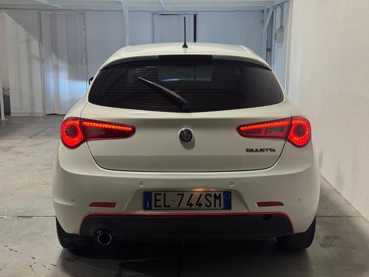 Alfa Romeo Giulietta 1.6 JTDm-2 105 CV Exclusive