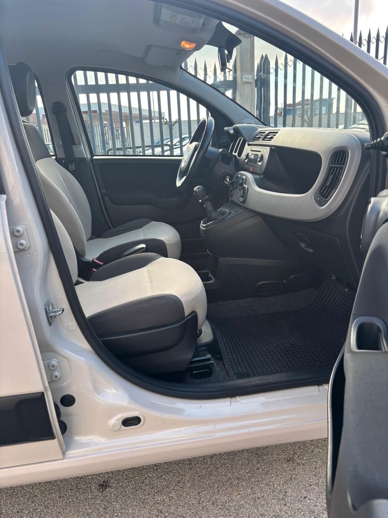 Fiat Panda 0.9 TwinAir Turbo Natural Power Lounge ANNO 2013