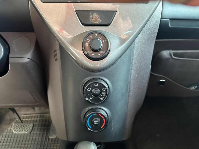 TOYOTA iQ 1.0 VVT-I OK NEOPATENTATI AUTOMATICA 4 POSTI