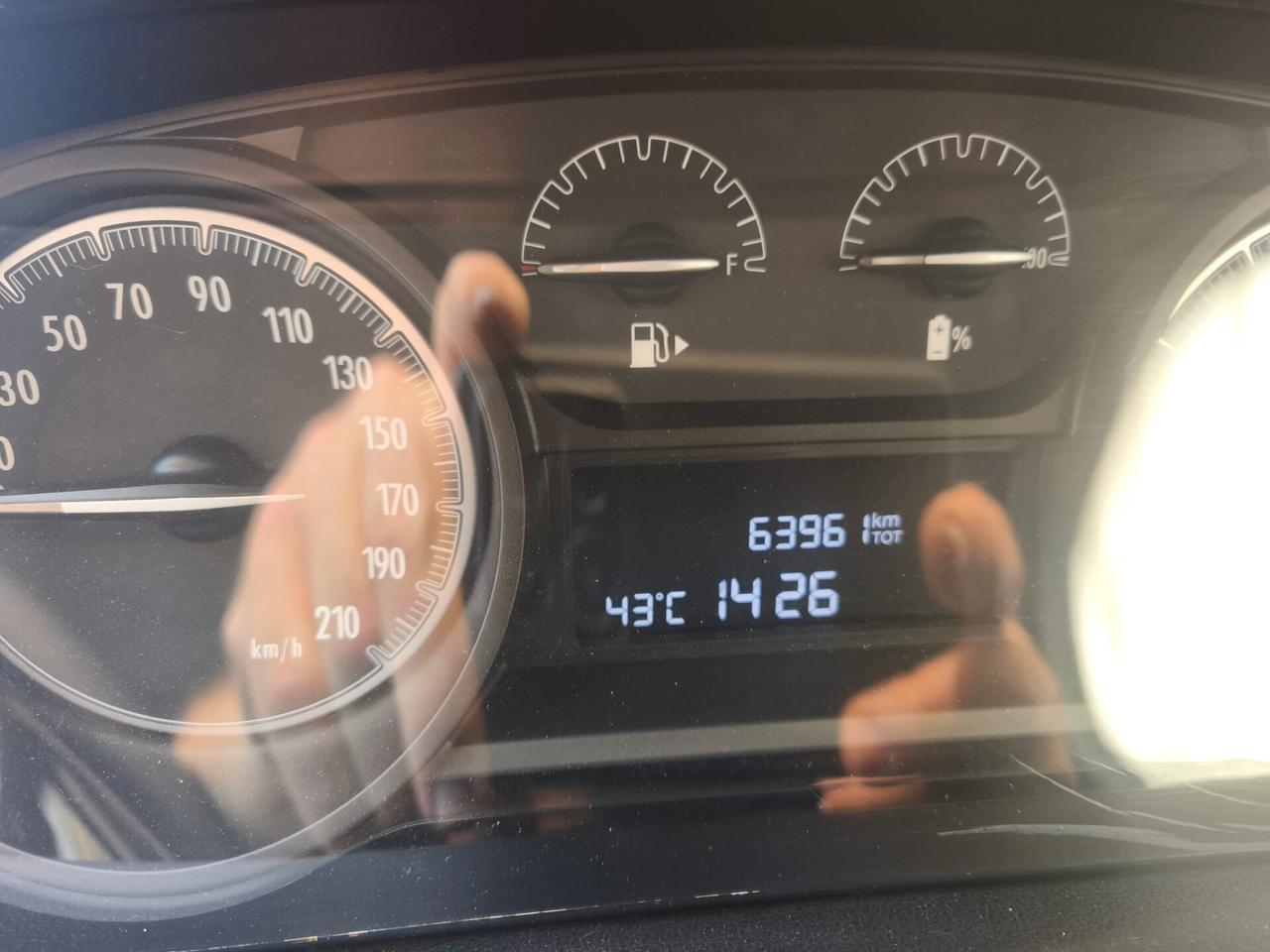 Lancia Ypsilon 1.0 FireFly 5 porte S&S Mild Hybrid Ecochic Silver