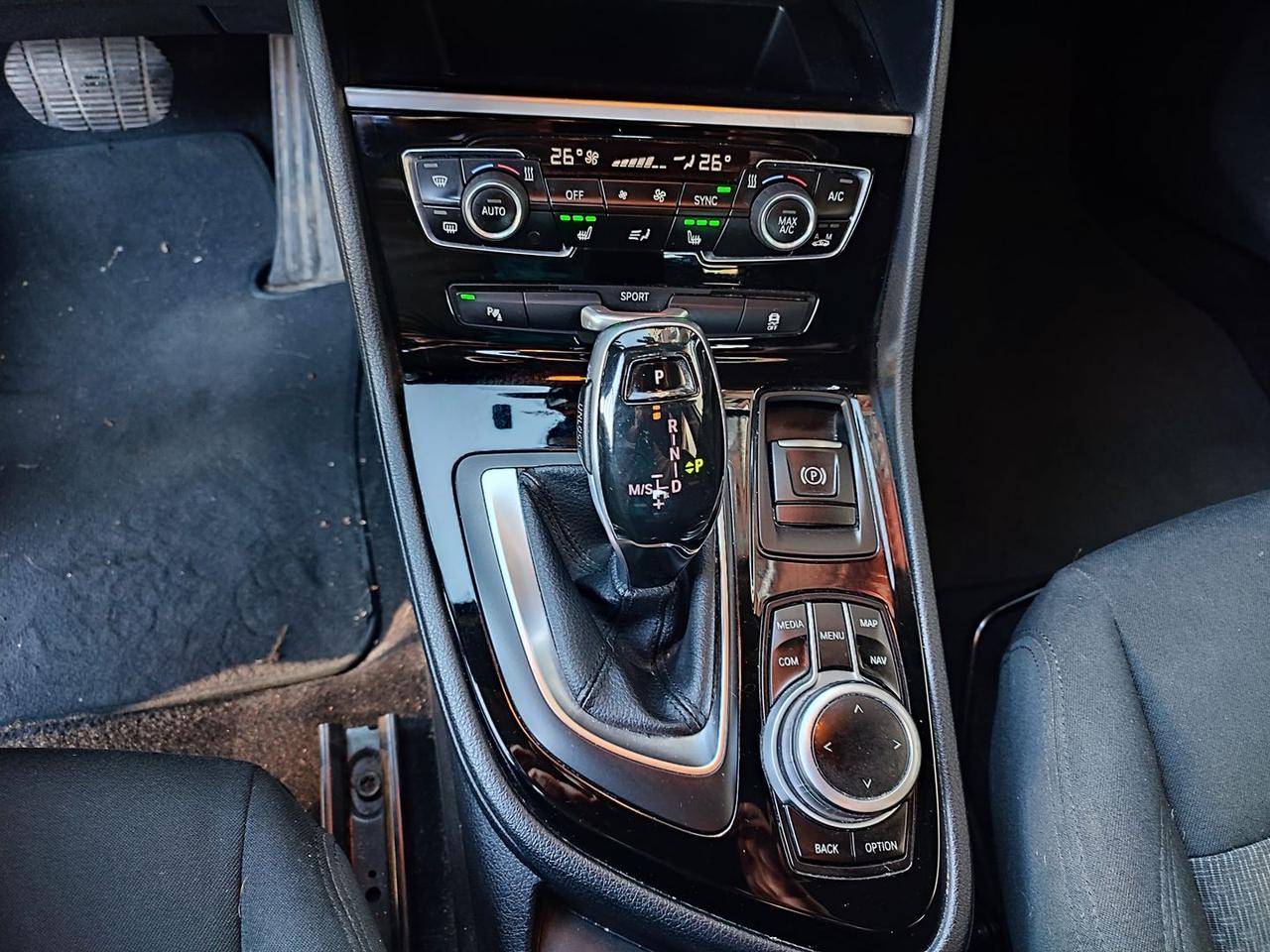 Bmw 218 Active Tourer Business Aut. #8111