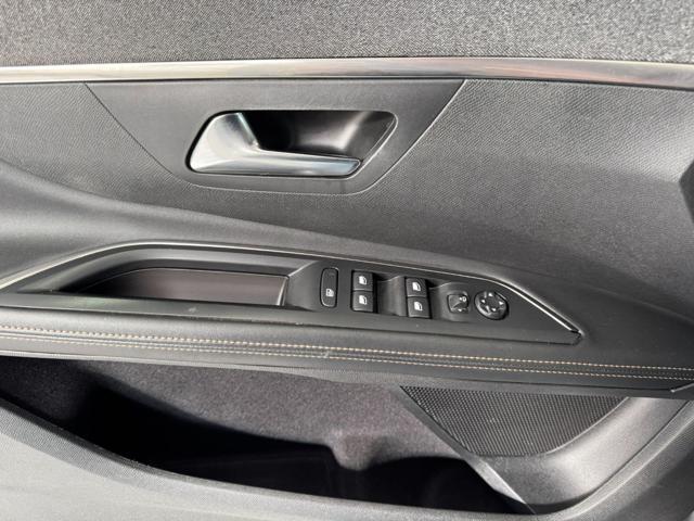 PEUGEOT 5008 BlueHDi 130 S&S EAT8 GT Line