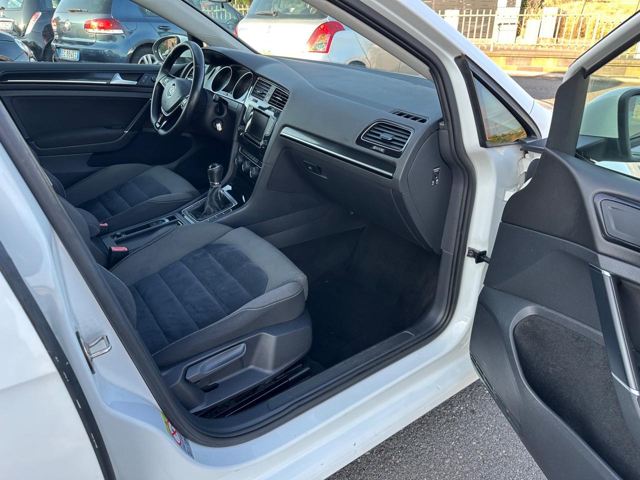Volkswagen Golf 1.6 TDI 5p. Highline BlueMotion Technology