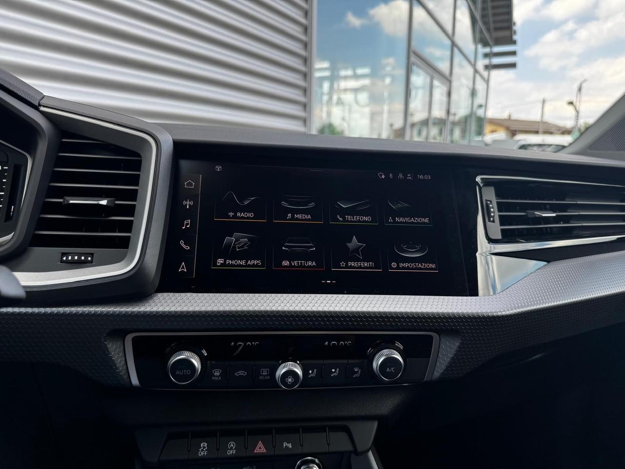 AUDI A1 SPORTBACK 30 TFSI S-TRONIC S LINE EDITION