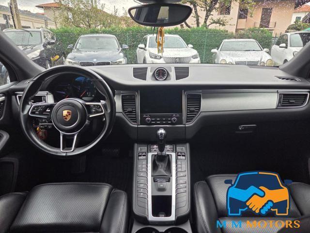 PORSCHE Macan 2.0