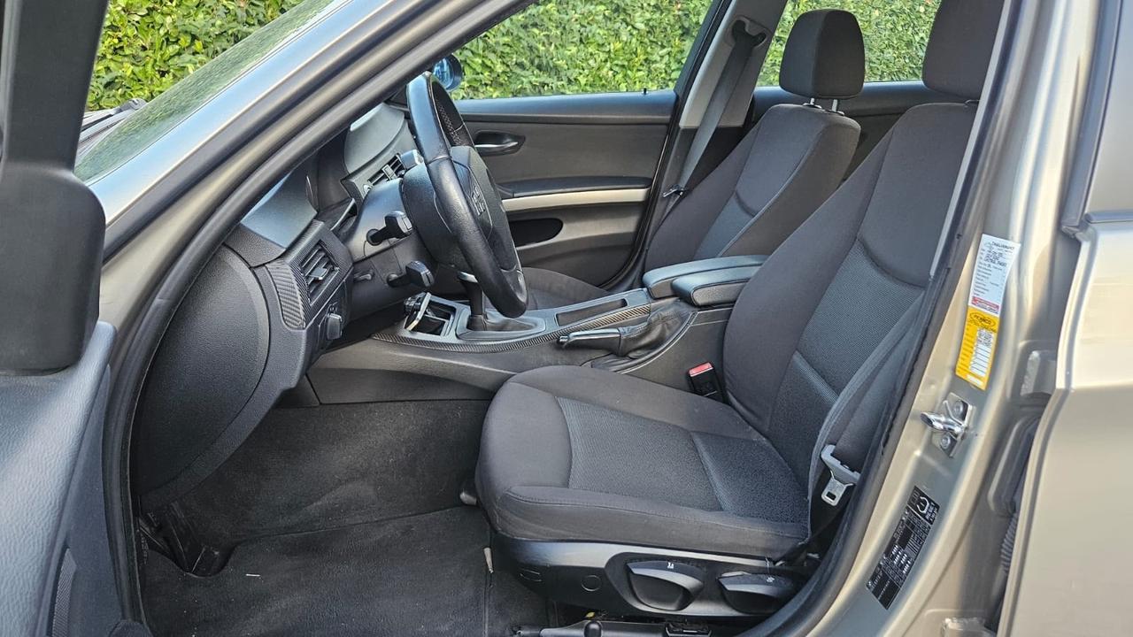 Bmw 320d 177CV E91 MOTORE BATTE !