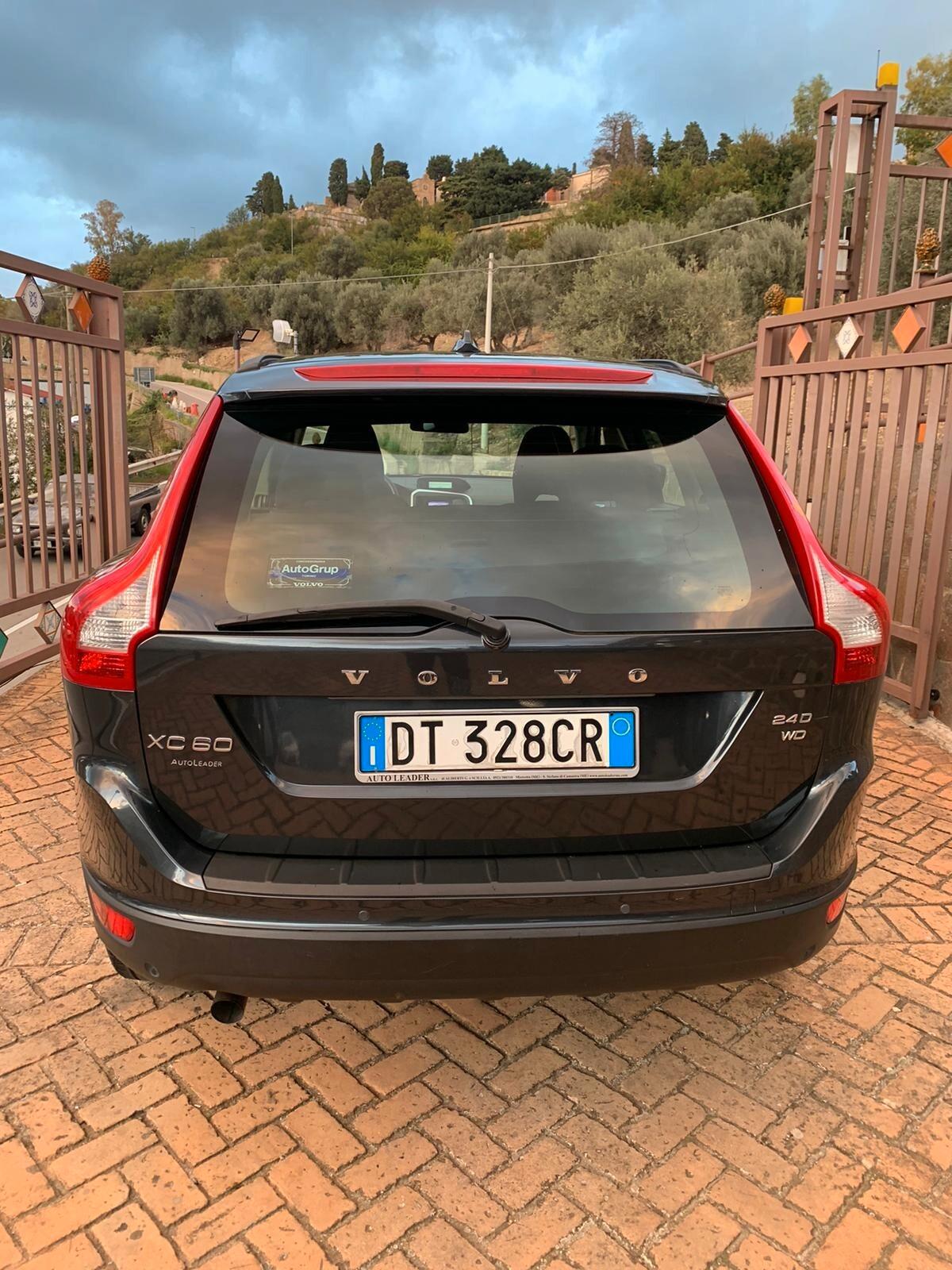 Volvo XC 60 2.4 D Summum