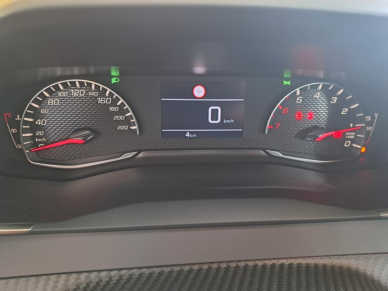 Peugeot 2008 KM/0 100 CV NESSUN OBBLIGO FINANZIARIO !!