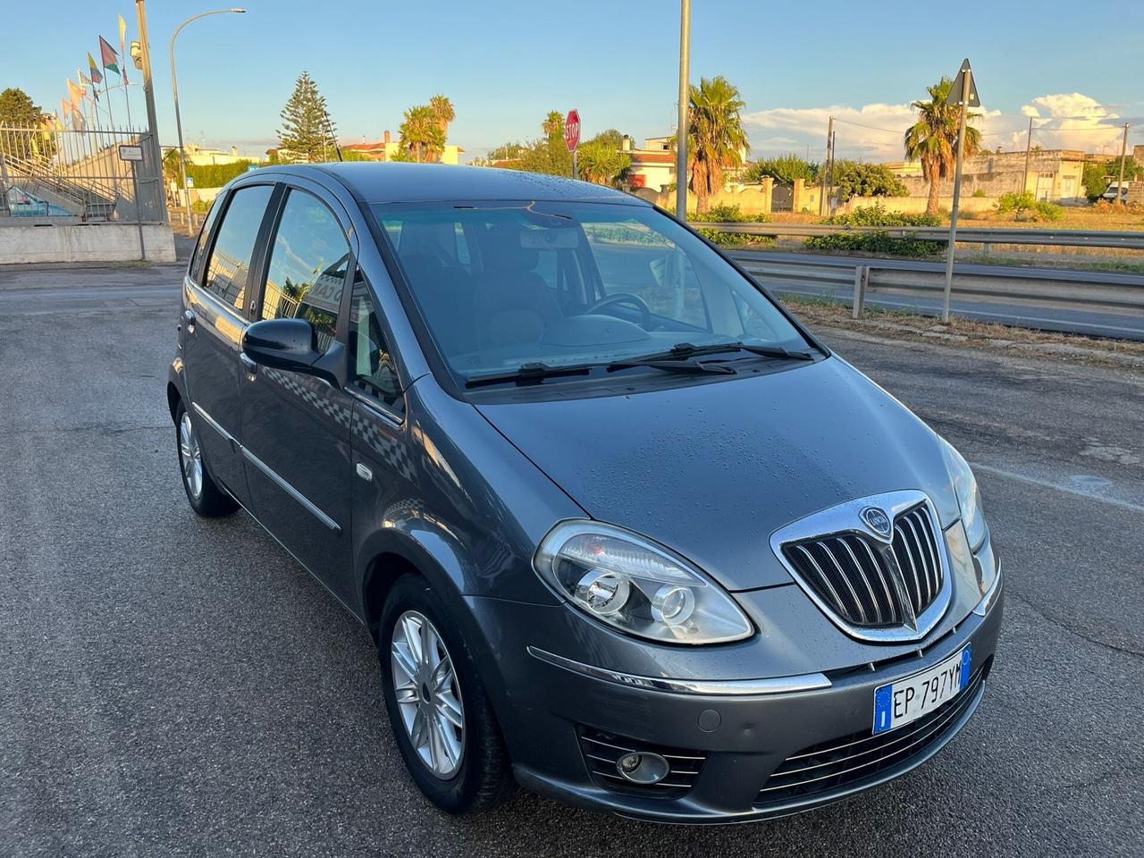 Lancia MUSA Ecochic (GPL) Diva Unipro 2013