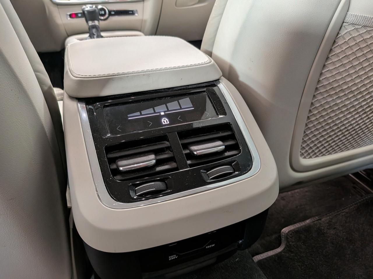 VOLVO V90 D4 AWD INSCRIPTION