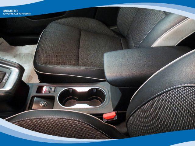 RENAULT Captur 1.6 eTech Hybrid 145cv Intens AUT EU6