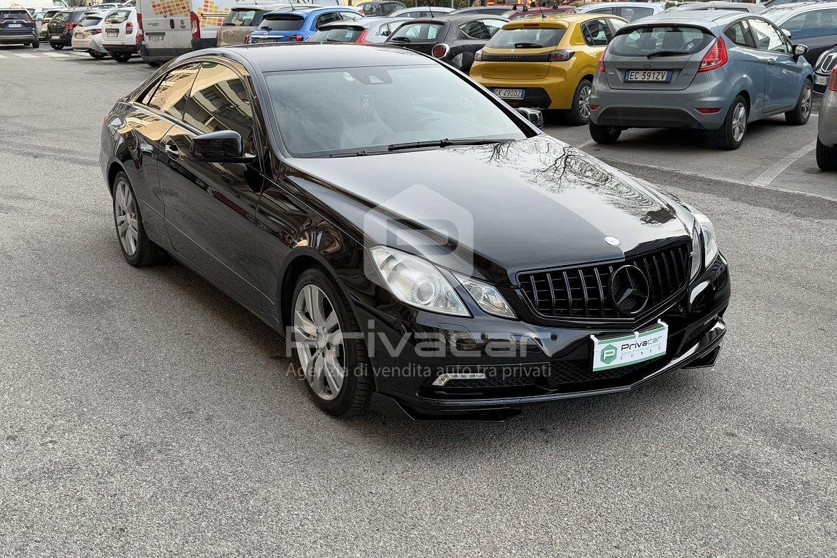 MERCEDES E 220 CDI Coupé BlueEFFICIENCY Avantgarde