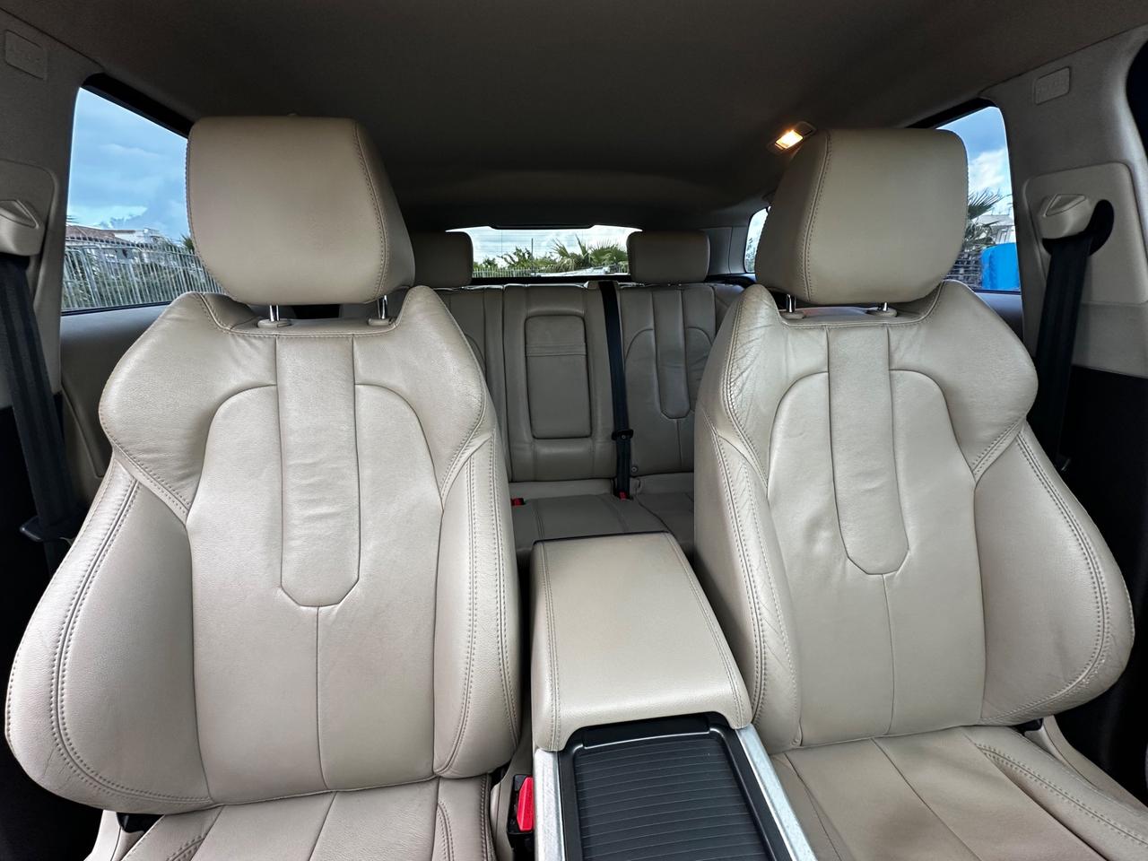 RANGE ROVER EVOQUE 2.2 TD4 150CV PRESTIGE BLACK