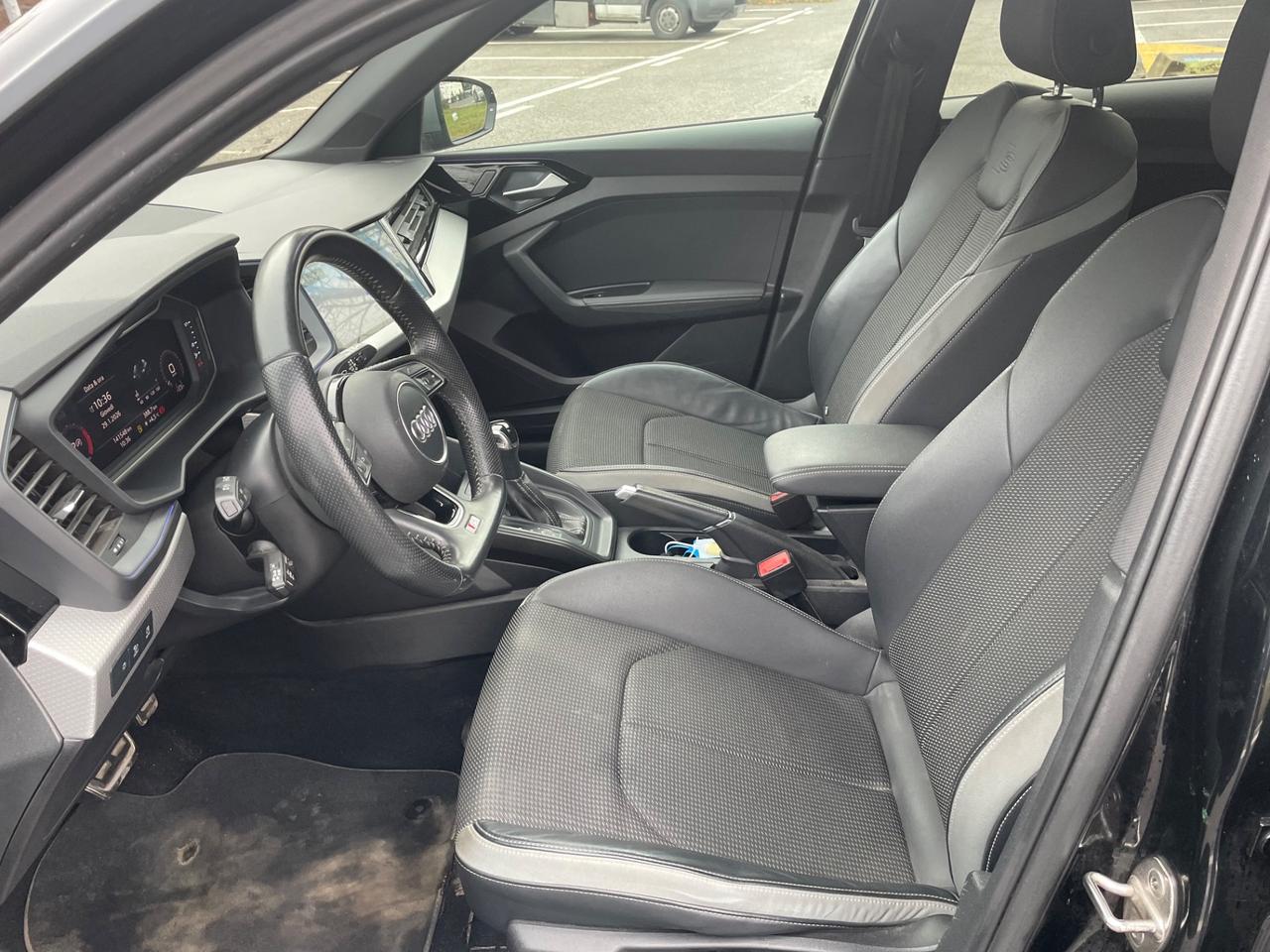 Audi A1 SPB 40 TFSI S tronic line*Automati*Navi*