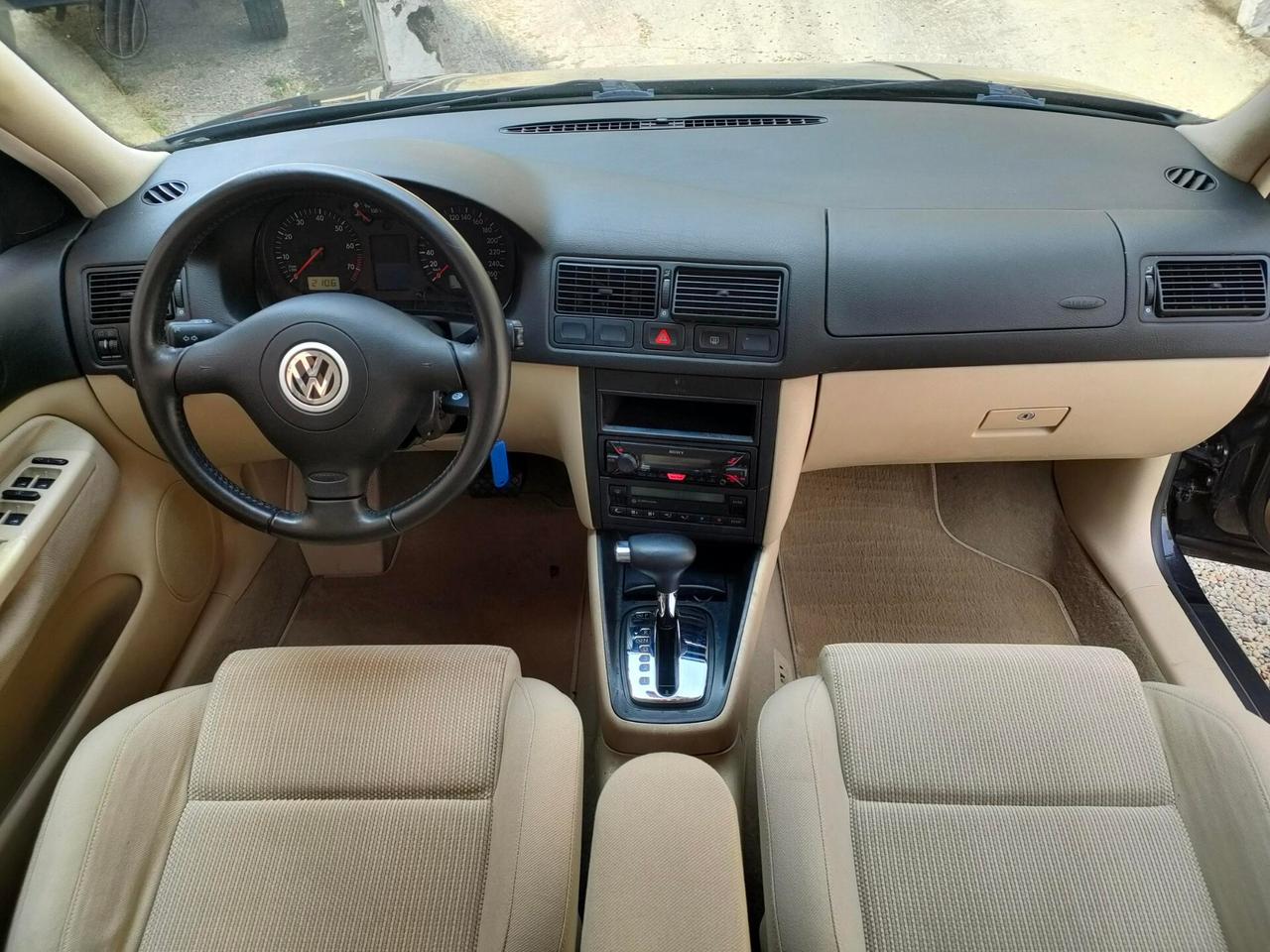 Volkswagen Golf 1.6 cat 5p. aut. Highline