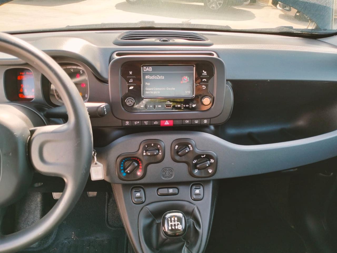 Fiat Panda 1.0 Hybrid - SINISTRATA -