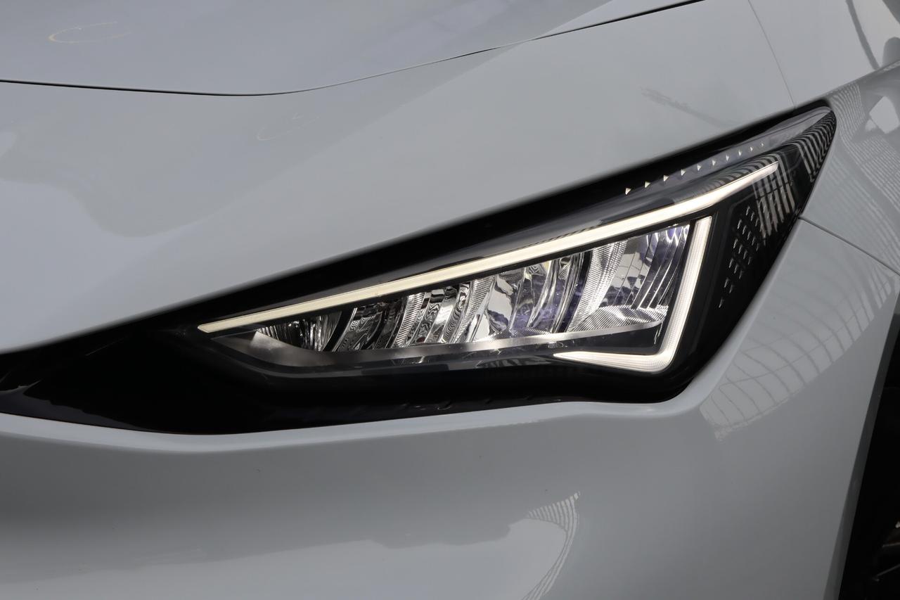BORN 204CV LED KEYLESS SOLO 37.000 KM! GUIDABILE DA NEOPATENTATI!