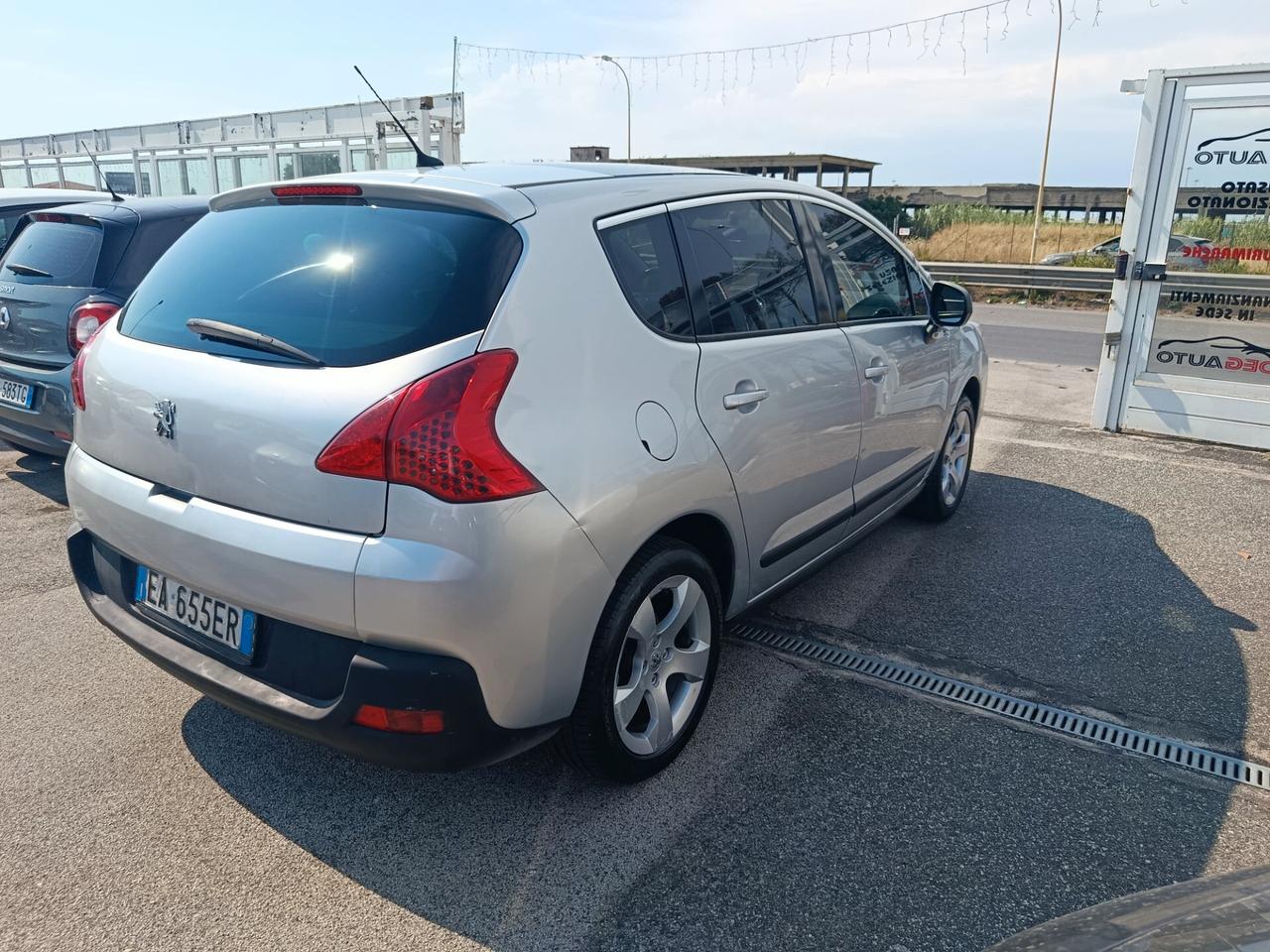 Peugeot 3008 1.6 HDi 112CV cambio robotizzato Premium