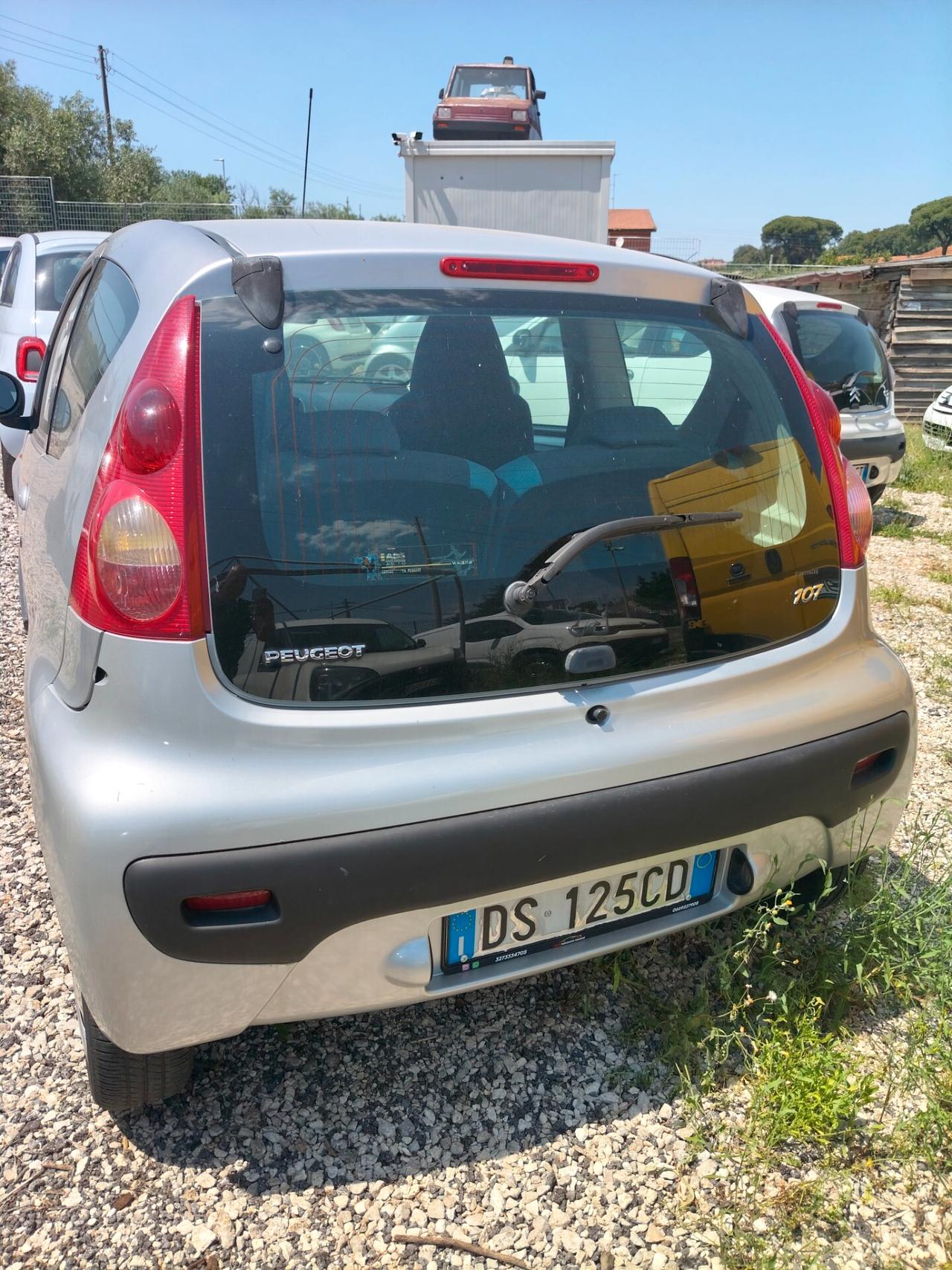 Peugeot 107 1.0 68CV 3p. Sweet Years