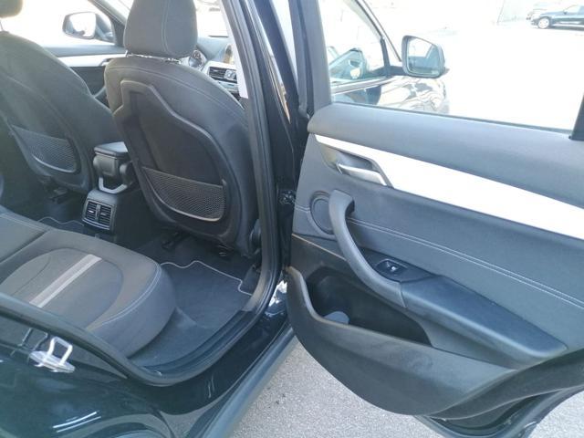 BMW X2 sDrive18d Business-X