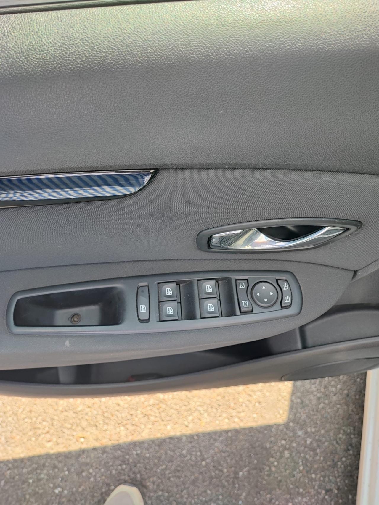 Renault Scénic X-Mod 1.5 dCi 110CV