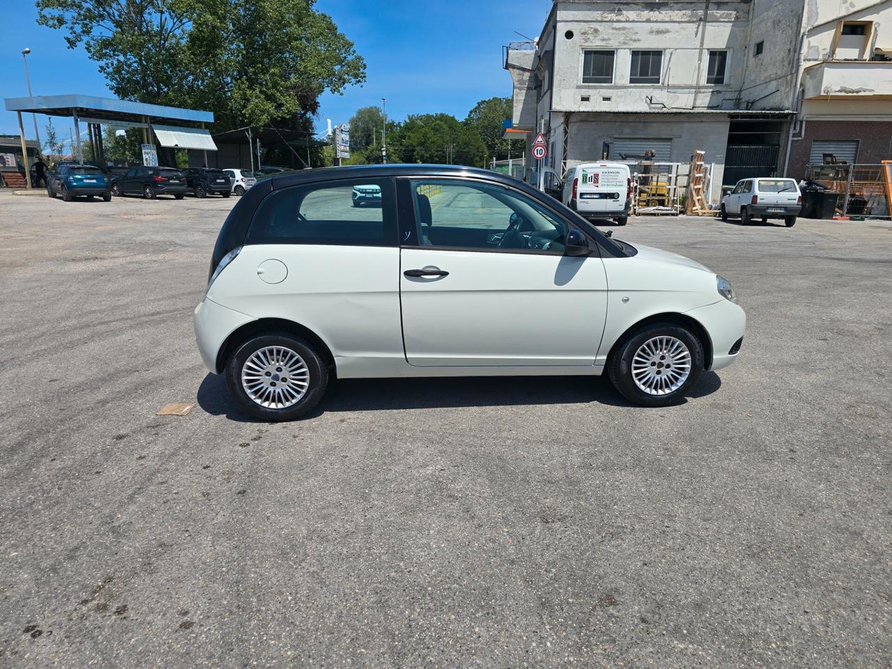 Lancia Ypsilon 1.2 Argento
