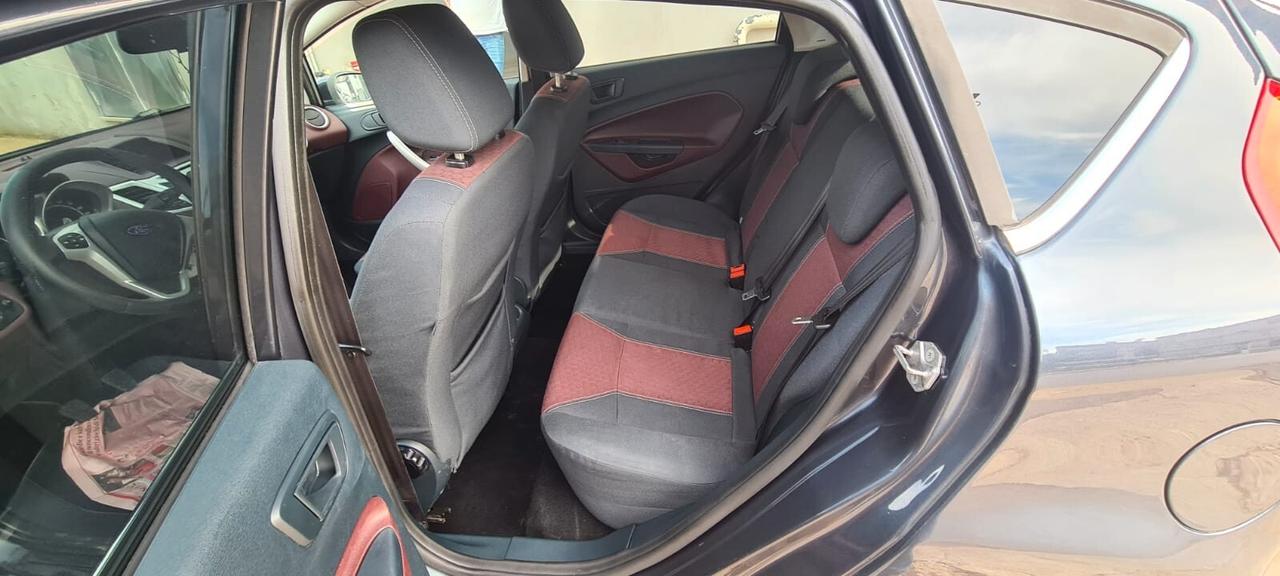 Ford Fiesta 1.4 TDCi 5p. Titanium