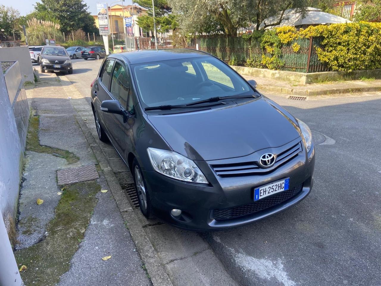 Toyota Auris 1.4 D-4D M-MT 5 porte Active