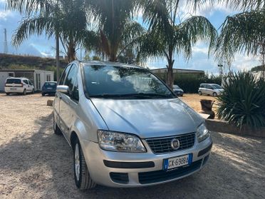 Fiat Idea 1.2 16V BlackLabel