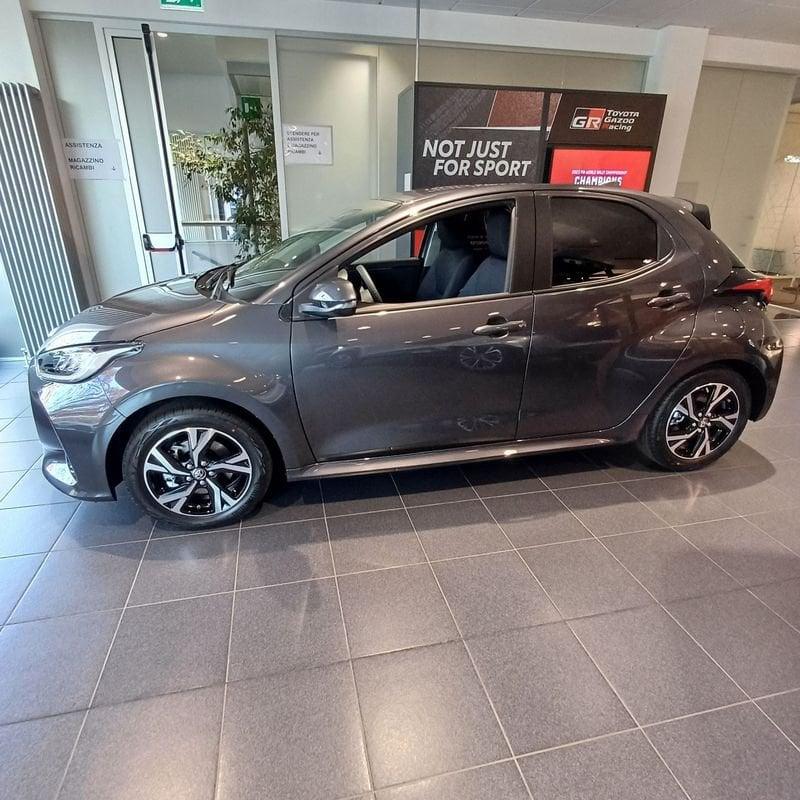 Toyota Yaris 1.5 Hybrid 5 porte Active