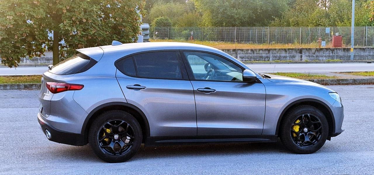 Alfa Romeo Stelvio 2.2 Turbodiesel 190 CV AT8 Q4