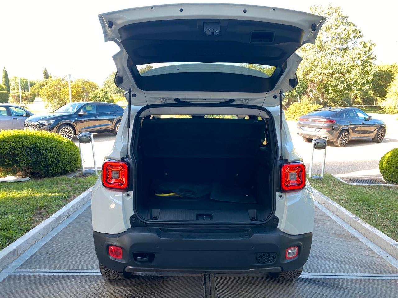 Jeep Renegade 1.3 T4 240CV PHEV 4xe AT6 Trailhawk