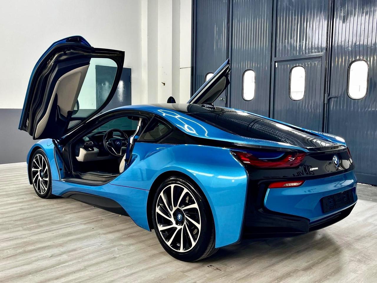 Bmw i8 coupé protonic edition