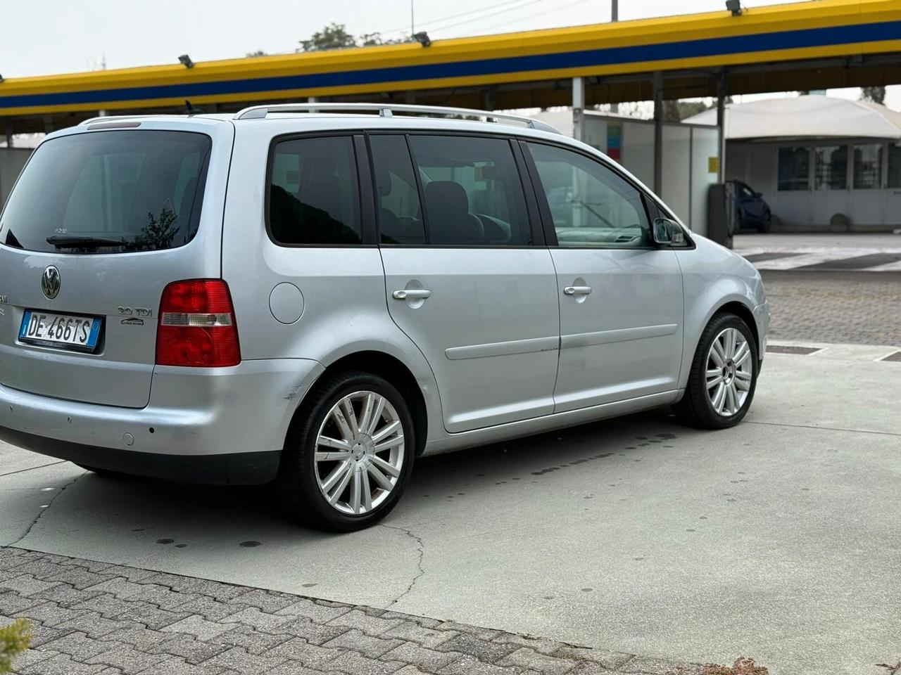 Volkswagen Touran 2.0 16V TDI Highline