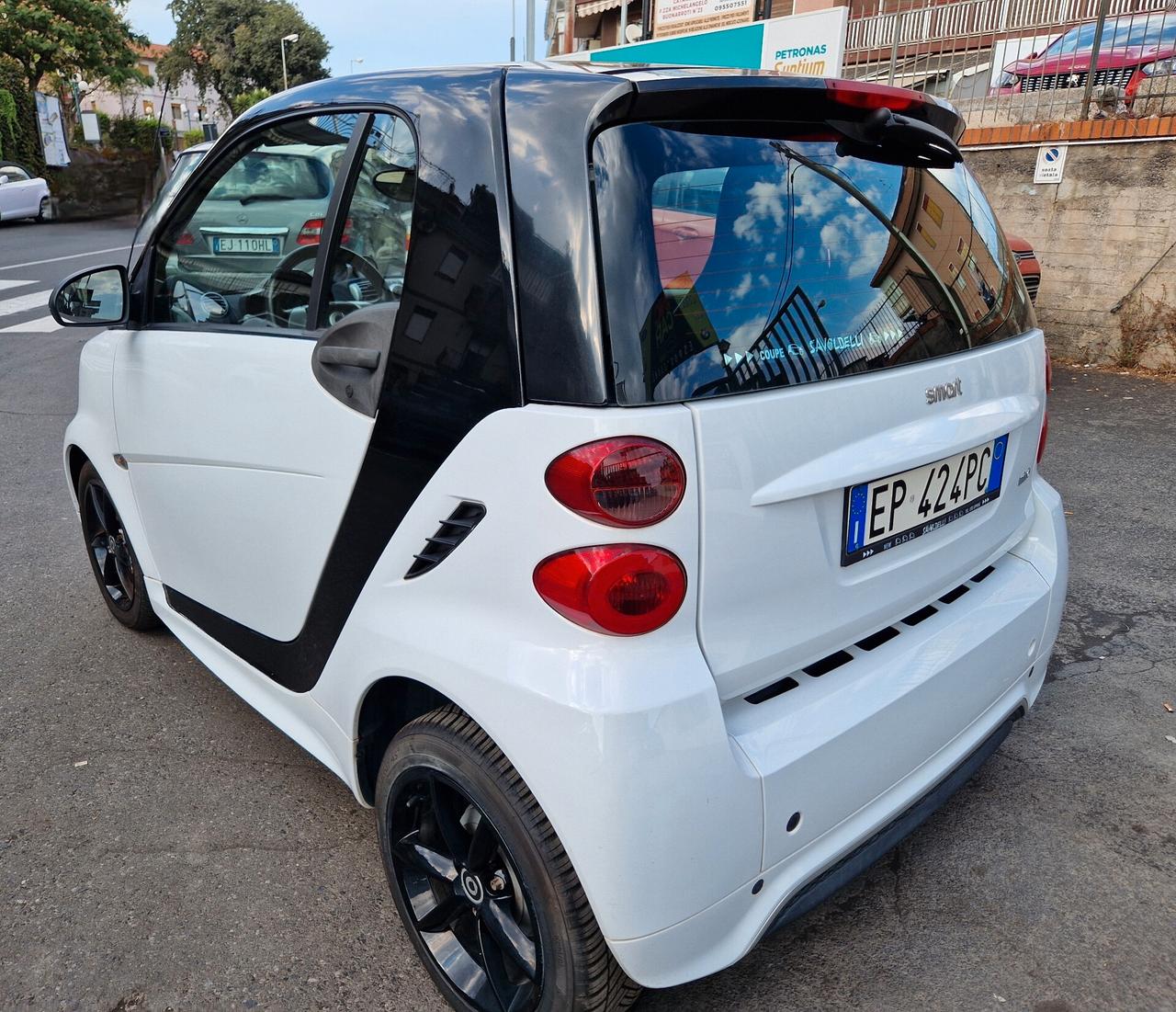 Smart ForTwo 1000 52 kW coupé pure