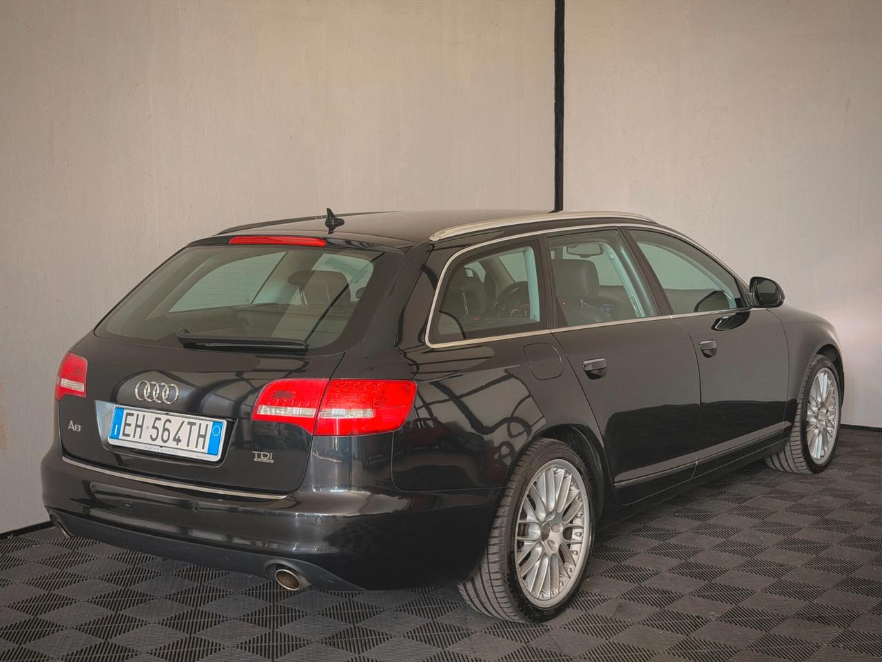 Audi A6 Avant 3.0 V6 TDI 240 CV QUATTRO - GANCIO A TRAINO