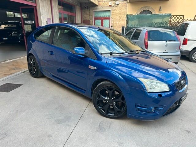 Ford Focus CC 2.5T (225CV) 20V Coupè ST
