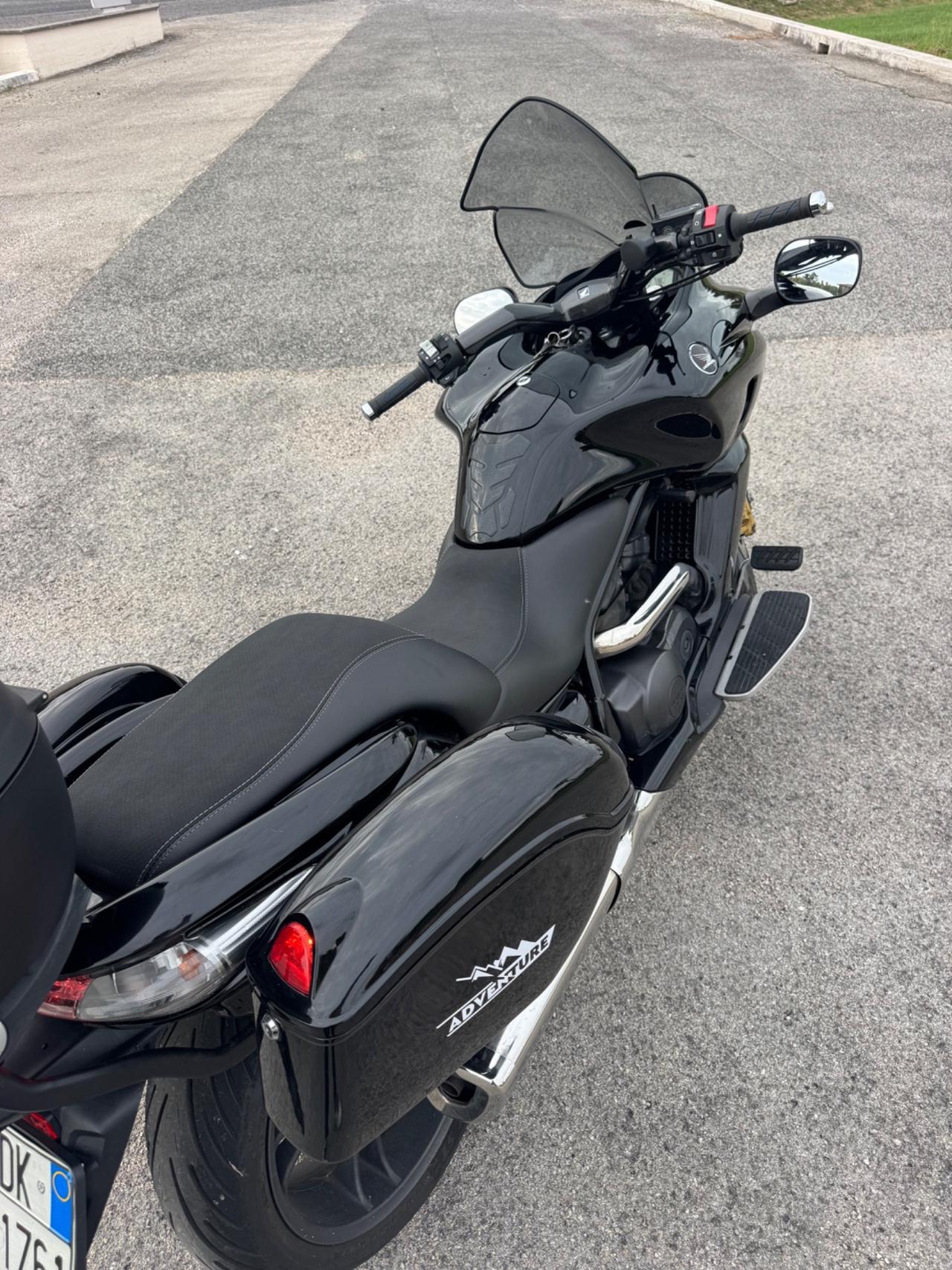 Honda DN-01 Benzina