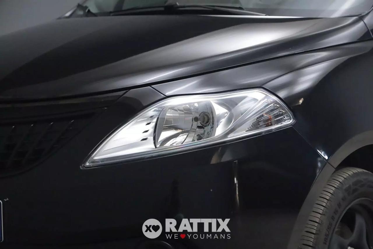 Lancia Ypsilon 1.0 Firefly Hybrid 70CV Silver 5p.ti
