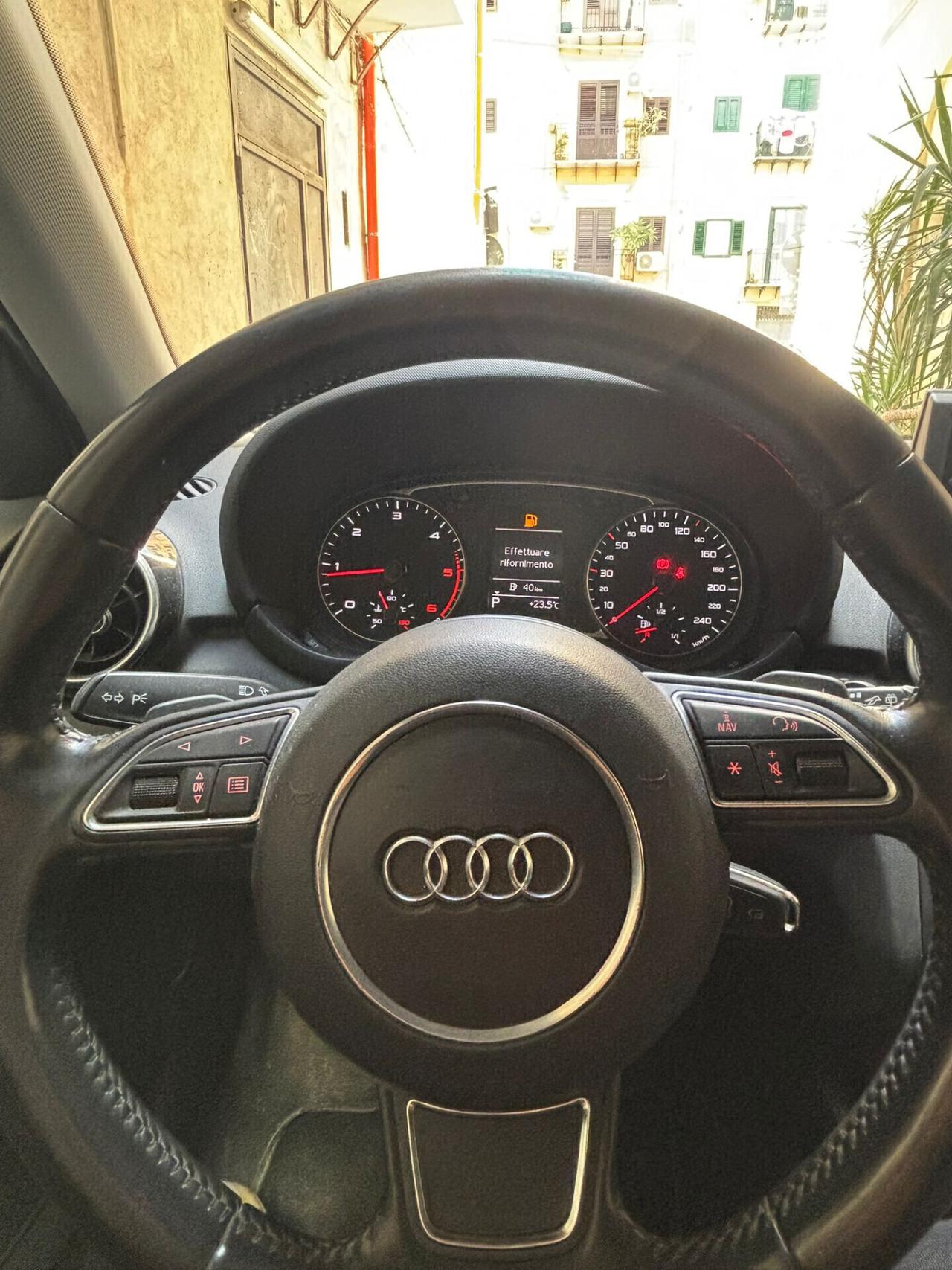 Audi A1 1.6 TDI 90CV S TRONIC S LINE EDICTION PLUS NEOPATENTATI FINANZIABILE