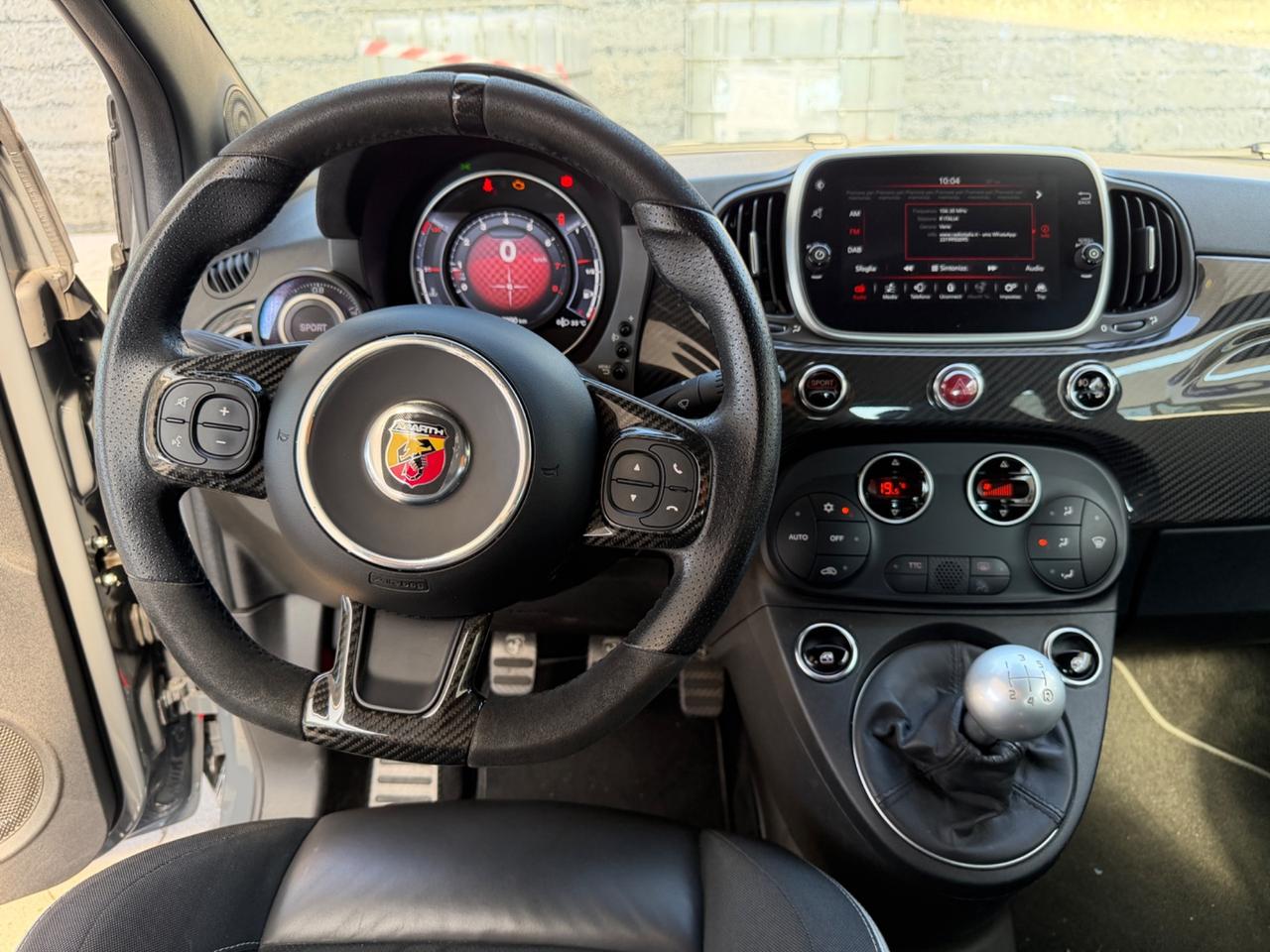 Abarth 695 C 1.4 Turbo T-Jet XSR Yamaha Limited Edition