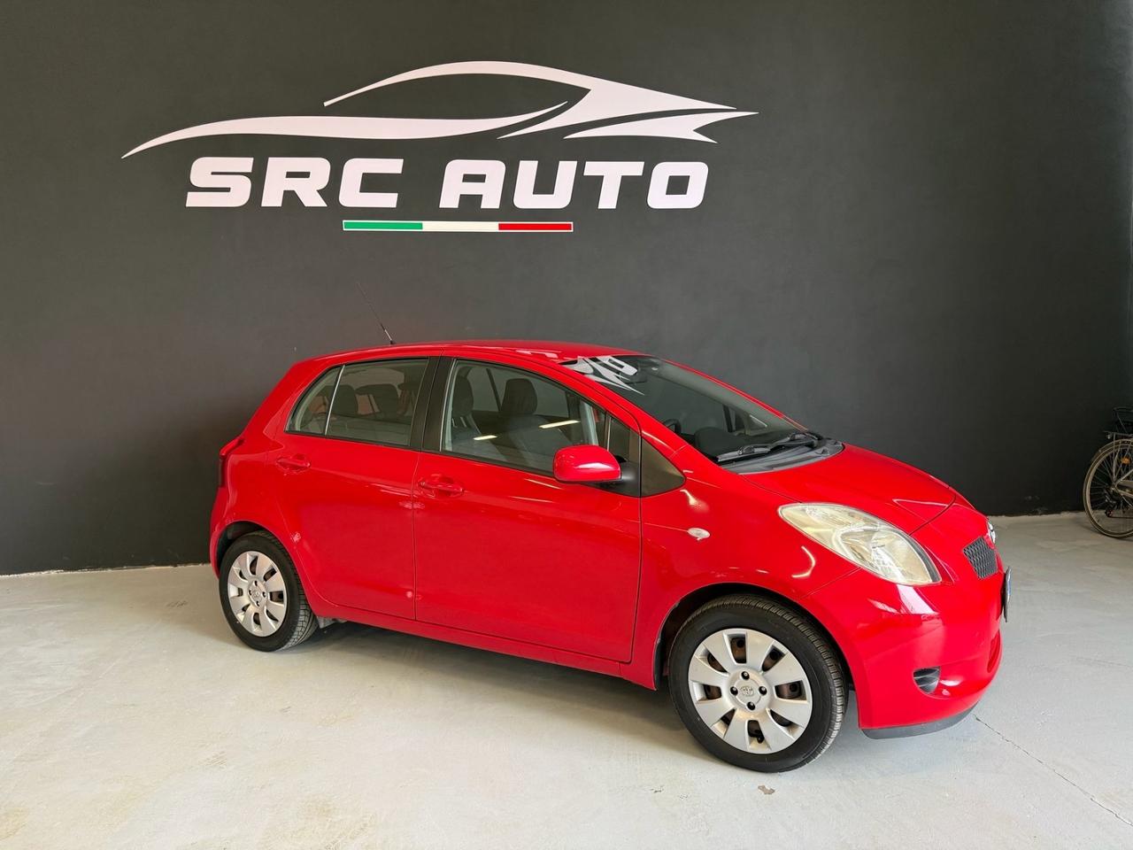 Toyota Yaris 1.0 5 porte Sol
